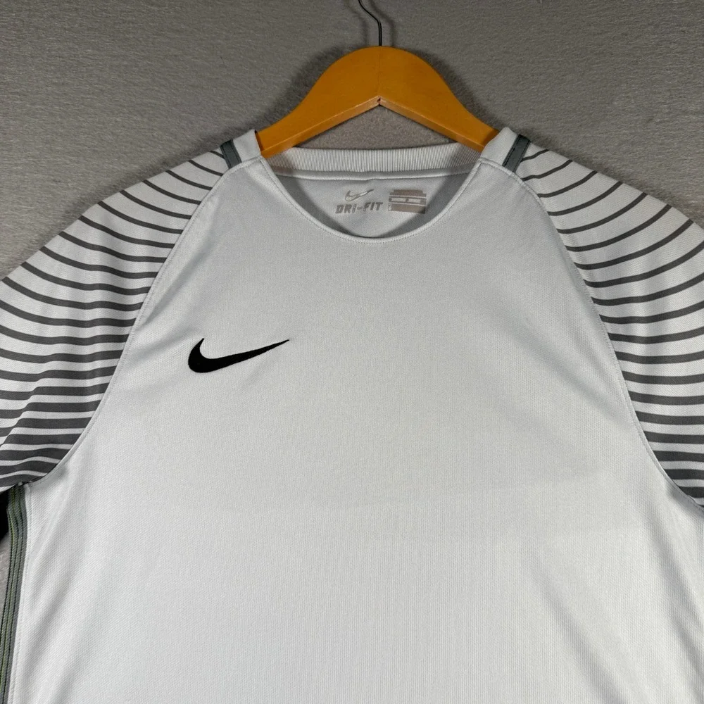 Nike Mens Dri-FIT Soccer Training Jersey Gray Striped Long Sleeve 725882-043 S